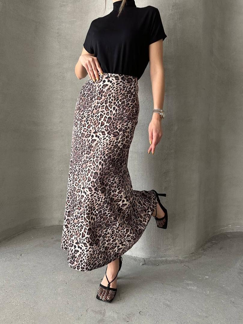 Long Satin Skirt With A Leopard Print